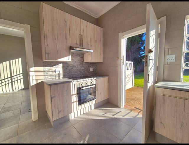 3 BEDROOM HOUSE FOR SALE IN BRENTHURST